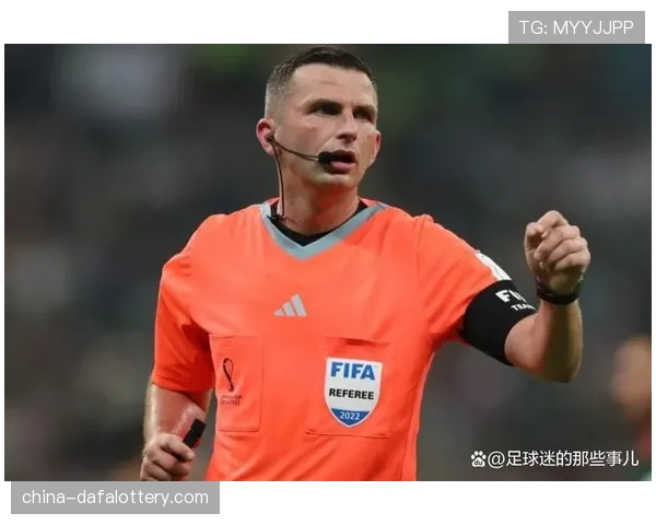 英超联赛裁判水平讨论 执法一致性受关注