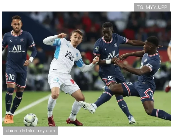 马赛擅长抓住对手防守松懈间隙 团队配合默契反击效率突出 马赛擅长抓住对手防守松懈间隙 团队配合默契反击效率突出